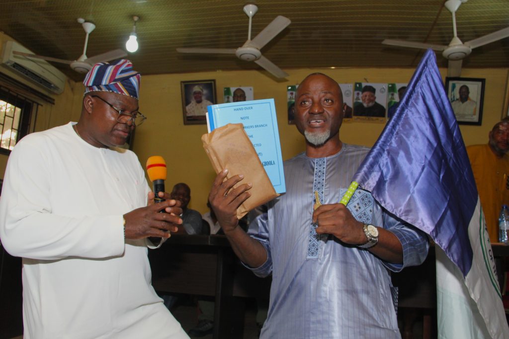 L: Comrade Ibrahim Ohize, the immediate past president of dockworkers; Comrade Bolaji Akeem Agboola, president, dockworkers branch